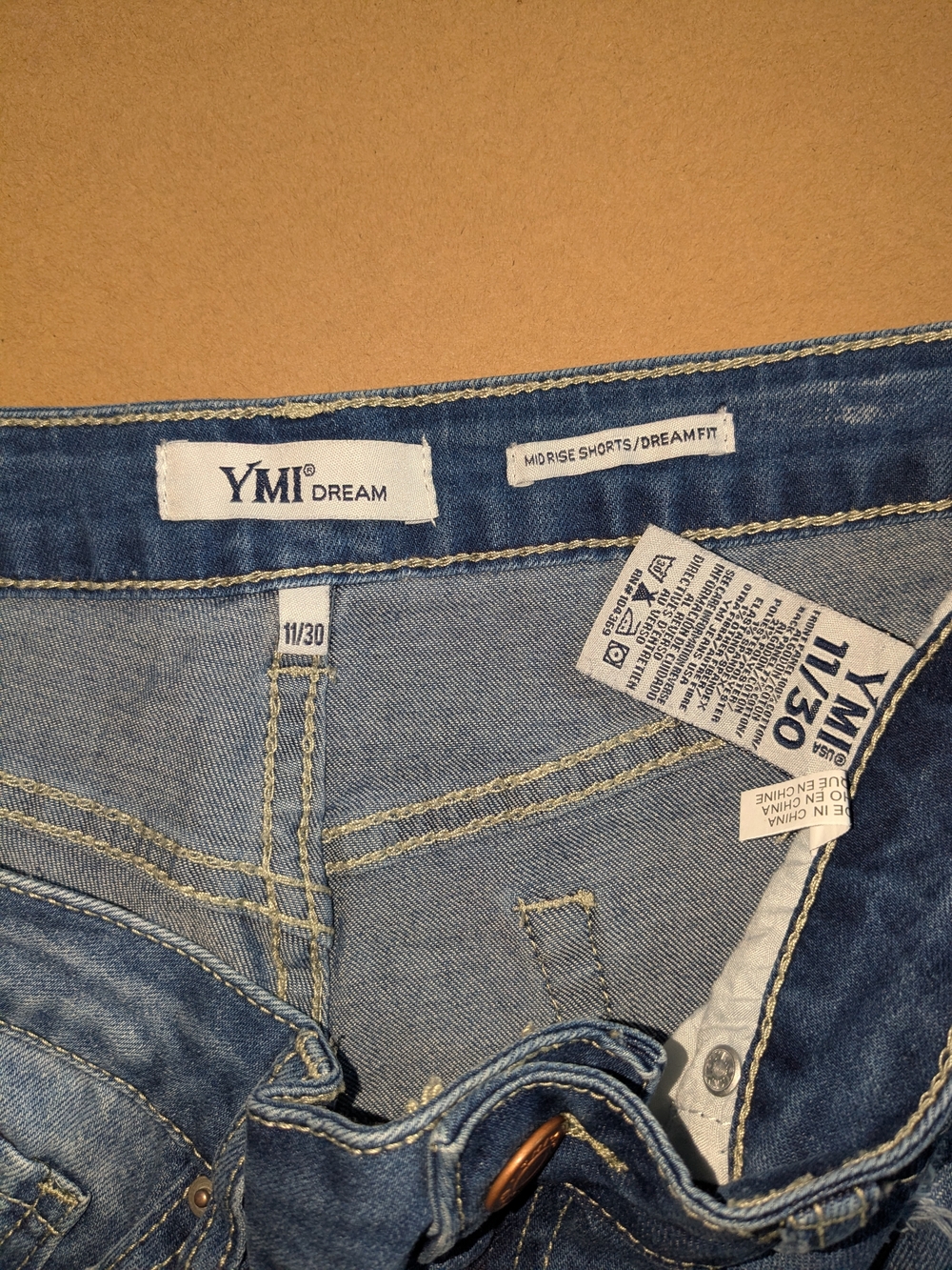 YMI Dream Distressed Denim Roll-Cuff Shorts. Size 11 - Picture 4 of 8